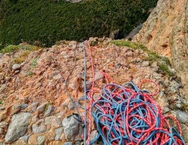 Cómo elegir una cuerda de escalada deportiva